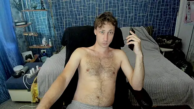 Snapshot of CuteBoy228 chatting on July 28, 10:43 am CuteBoy228 online show from July 28, 10:43 am