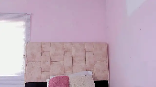 Snapshot of kethe_love_ chatting on April 29, 7:42 pm kethe love online show from April 29, 7:42 pm