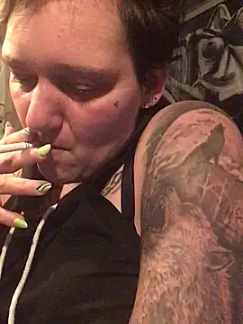 Ich-eben123 online show from October 5, 7:01 pm