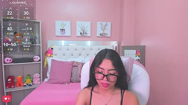 Snapshot of Sky_winter chatting on March 3, 2:23 pm Sky winter online show from March 3, 2:23 pm