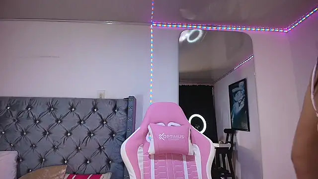 GraceWallace  online show from November 1, 12:23 am