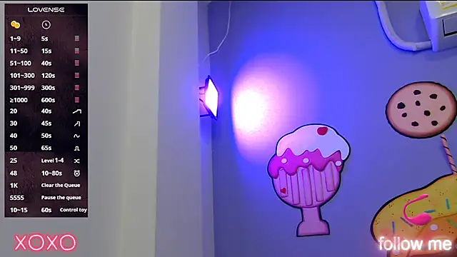 skinnykalitzo18 online show from February 28, 2:29 pm