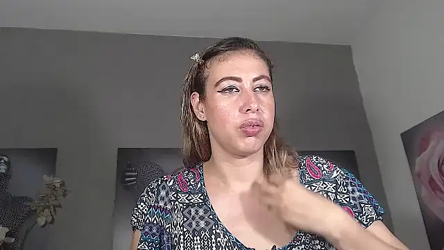 AntonellaBlanc online show from May 22, 4:52 am