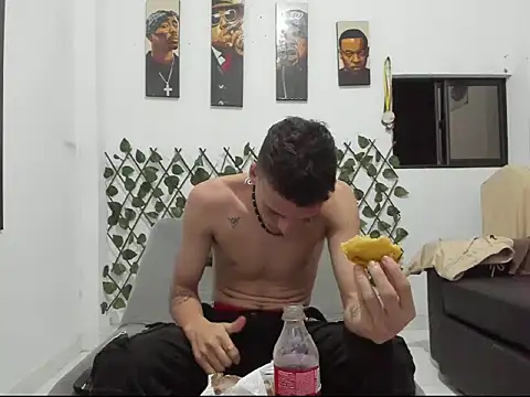 Latins Boss online show from April 3, 12:08 am