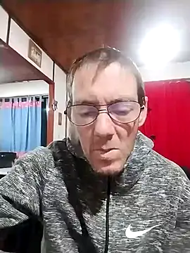 elpolaquin online show from May 14, 10:49 pm