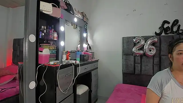 Esmeraldaa- online show from March 10, 4:06 am