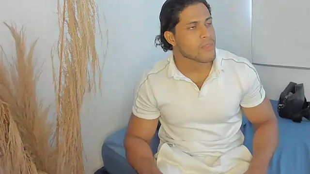 Evansdark1 online show from February 19, 9:44 pm