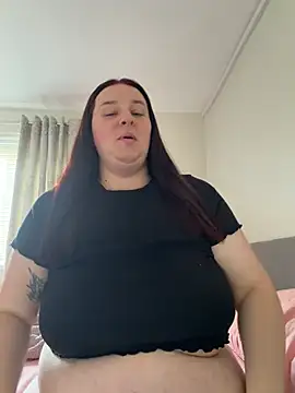 Snapshot of Curvaceouscarla chatting on July 2, 2:01 pm Curvaceouscarla online show from July 2, 2:01 pm