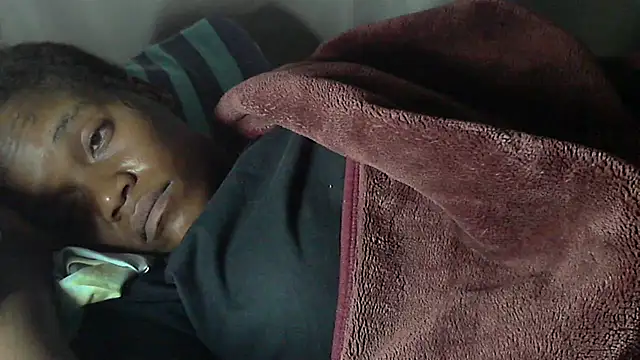 Snapshot of sexythae32 chatting on September 12, 1:17 am sexythae32 online show from September 12, 1:17 am