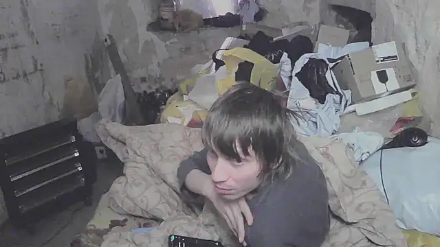 Snapshot of makarov1993 chatting on April 19, 8:02 am makarov1993 online show from April 19, 8:02 am