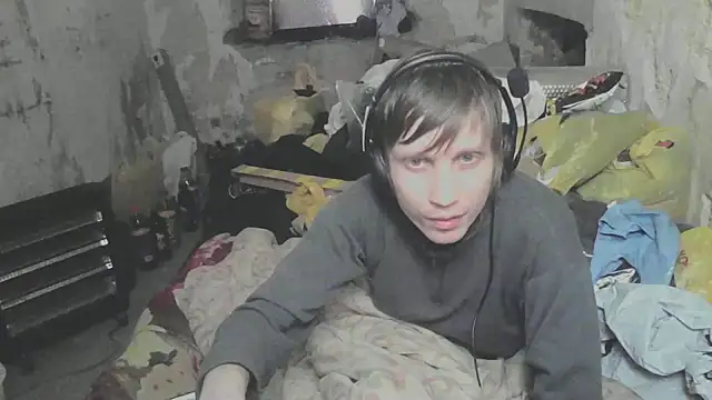 Snapshot of makarov1993 chatting on May 1, 9:03 am makarov1993 online show from May 1, 9:03 am