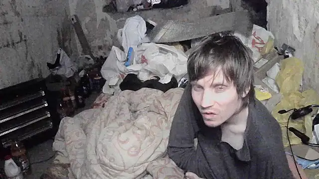 Snapshot of makarov1993 chatting on May 31, 6:10 am makarov1993 online show from May 31, 6:10 am