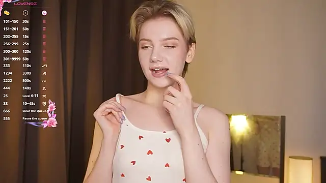 MaeEversley online show from March 1, 5:42 am