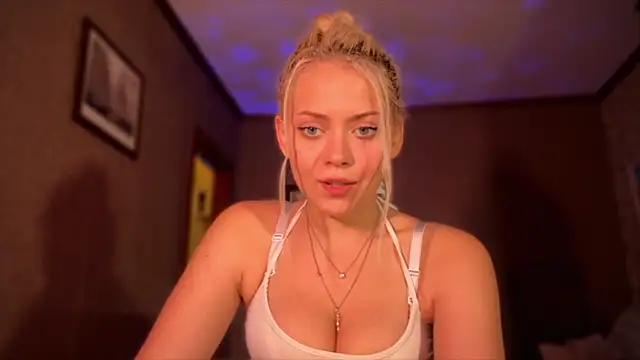 AliceOceanEye online show from September 23, 4:43 pm