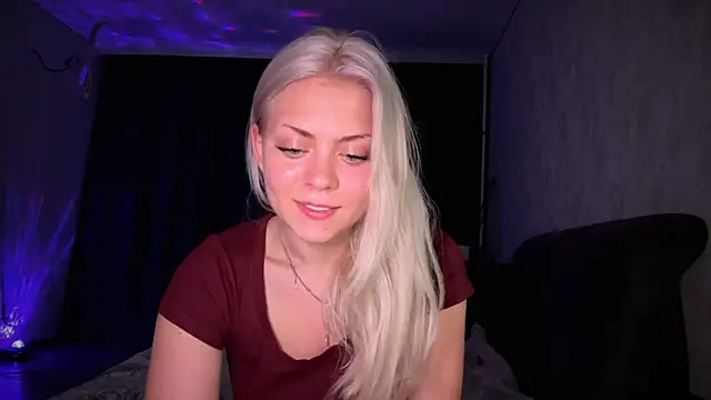 AliceOceanEye online show from October 12, 2:05 pm