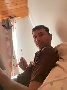 Michaell Spinelly online show from March 31, 5:46 pm