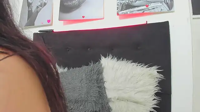 katherine blair online show from April 8, 12:16 pm