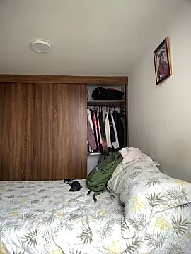 Manu0586 online show from April 28, 5:29 pm