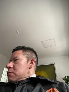 Manu0586 online show from April 29, 12:09 pm