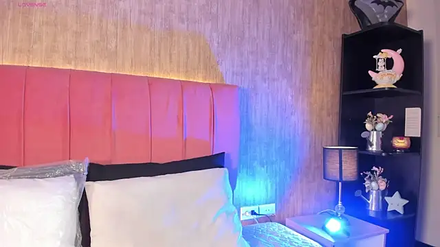 Kendra kobein online show from April 16, 7:47 pm