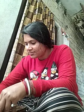 couple 71 online show from February 21, 5:08 am