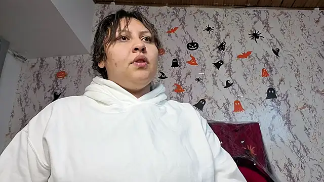 Larissa Antonella online show from October 25, 3:47 am