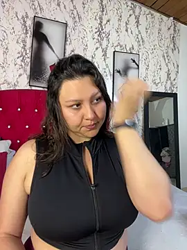 Snapshot of Larissa_Antonella chatting on June 26, 4:06 am Larissa Antonella online show from June 26, 4:06 am