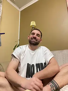 Snapshot of Shots_of_sperm chatting on February 14, 1:24 am Shots of sperm online show from February 14, 1:24 am