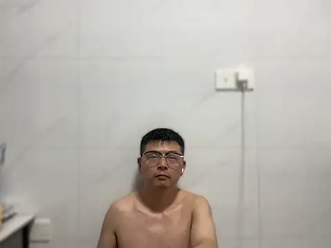 Snapshot of hardysuning chatting on October 12, 10:47 am hardysuning online show from October 12, 10:47 am