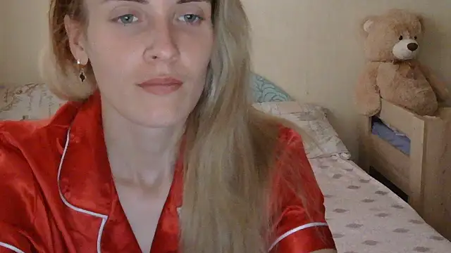 JayeTyler online show from July 9, 6:39 am