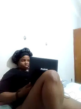 Snapshot of ShySexyBaddiexx chatting on October 23, 7:23 pm ShySexyBaddiexx online show from October 23, 7:23 pm