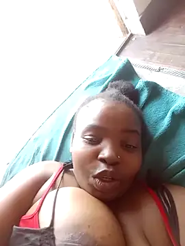 Snapshot of ShySexyBaddiexx chatting on October 25, 11:40 am ShySexyBaddiexx online show from October 25, 11:40 am