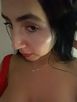 Snapshot of oh_nina chatting on February 15, 1:24 am oh nina online show from February 15, 1:24 am