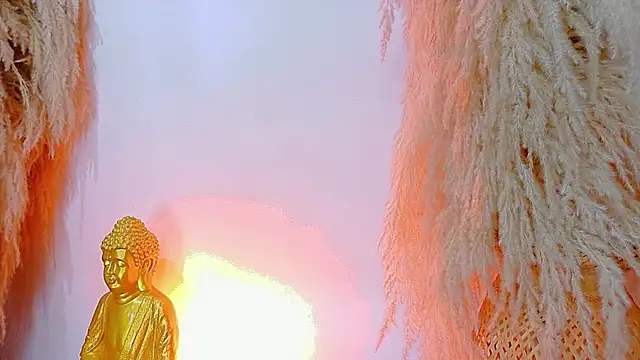 JulietaDavis online show from April 11, 9:35 am