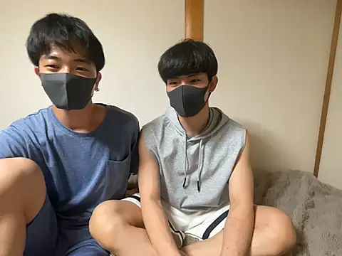 kntoo online show from April 17, 1:58 pm