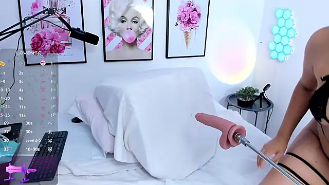 Snapshot of natasha_ary chatting on November 19, 1:44 pm natasha ary online show from November 19, 1:44 pm