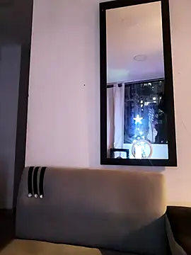 Hiroshi Shen online show from December 17, 11:11 pm