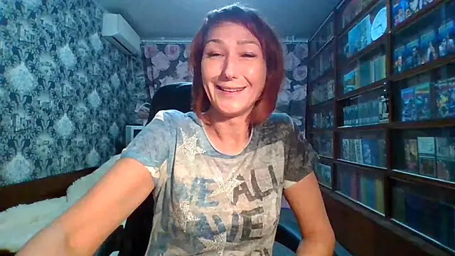 Snapshot of Pline1 chatting on December 3, 1:46 am Pline1 online show from December 3, 1:46 am