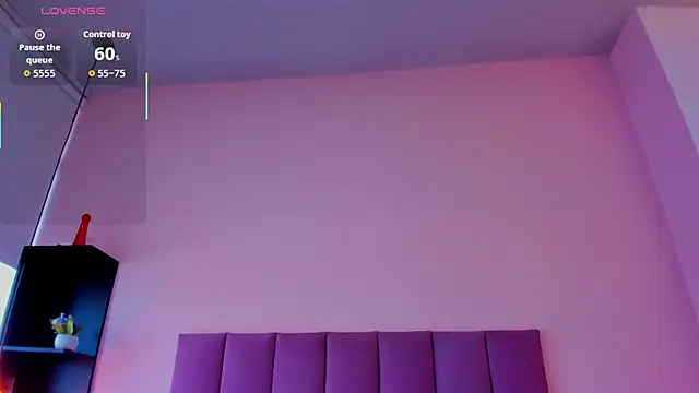 violet myerrs online show from February 11, 1:38 pm