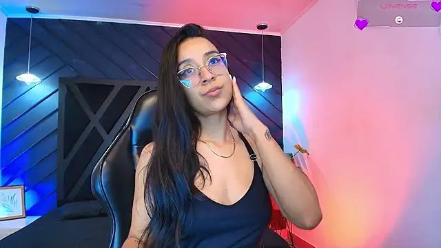 zoe martins  online show from February 25, 5:22 pm