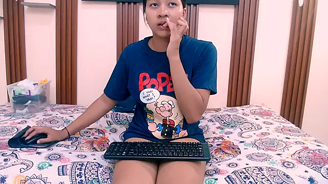 Snapshot of kimberly18cute chatting on February 1, 12:31 am kimberly18cute online show from February 1, 12:31 am