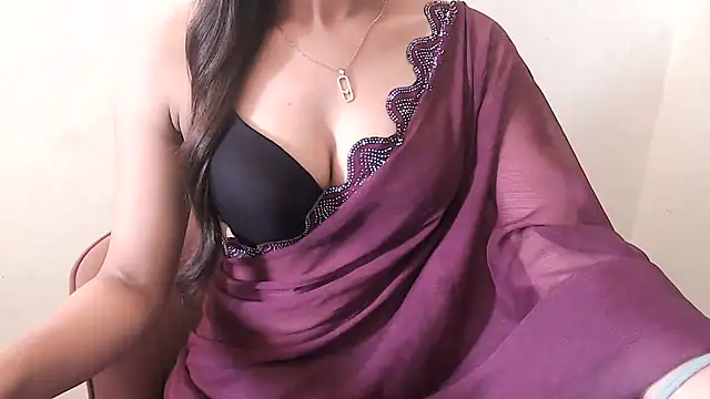 Snapshot of lovepihuu chatting on July 23, 6:33 am lovepihuu online show from July 23, 6:33 am