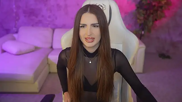 Snapshot of Goldie_Flame chatting on September 8, 10:42 pm Goldie Flame online show from September 8, 10:42 pm