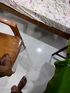 s     e    x    1233 online show from September 21, 3:02 pm