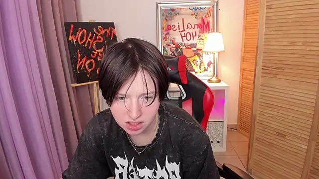 Snapshot of ayakskalermonss chatting on September 13, 8:03 am ayakskalermonss online show from September 13, 8:03 am