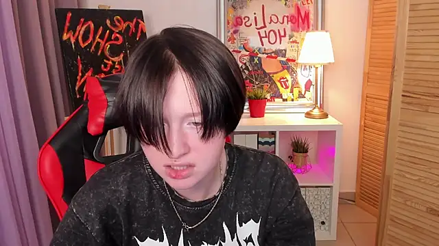 Snapshot of ayakskalermonss chatting on September 14, 8:24 am ayakskalermonss online show from September 14, 8:24 am