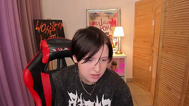 Snapshot of ayakskalermonss chatting on September 18, 1:57 pm ayakskalermonss online show from September 18, 1:57 pm