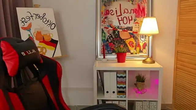 Snapshot of ayakskalermonss chatting on September 30, 8:19 am ayakskalermonss online show from September 30, 8:19 am