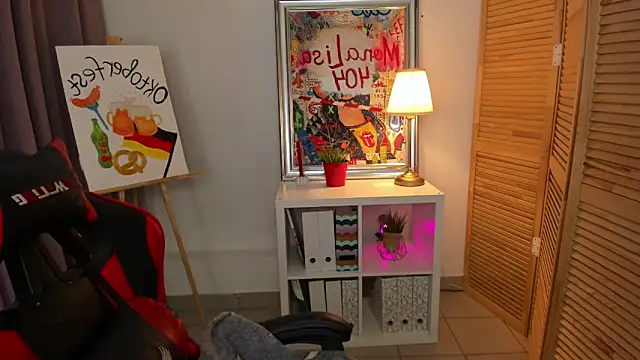 Snapshot of ayakskalermonss chatting on October 5, 2:15 pm ayakskalermonss online show from October 5, 2:15 pm