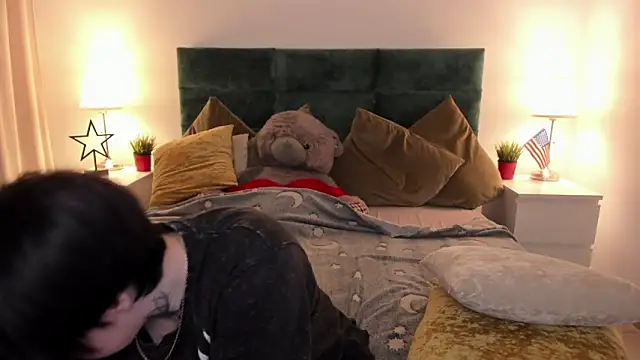 Snapshot of ayakskalermonss chatting on November 11, 2:17 pm ayakskalermonss online show from November 11, 2:17 pm